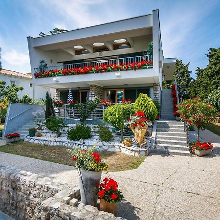 Studios Nada Krk Town Exteriér fotografie