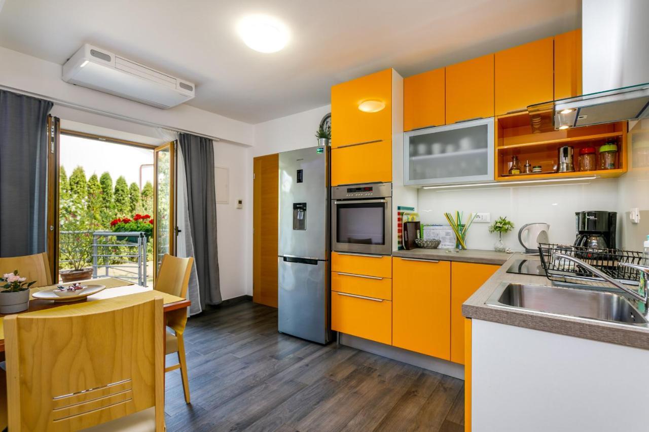 Studios Nada Krk Town Exteriér fotografie