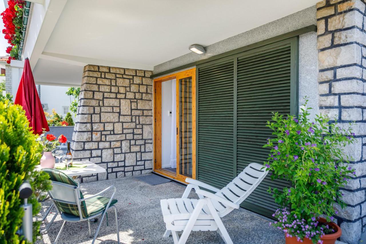 Studios Nada Krk Town Exteriér fotografie
