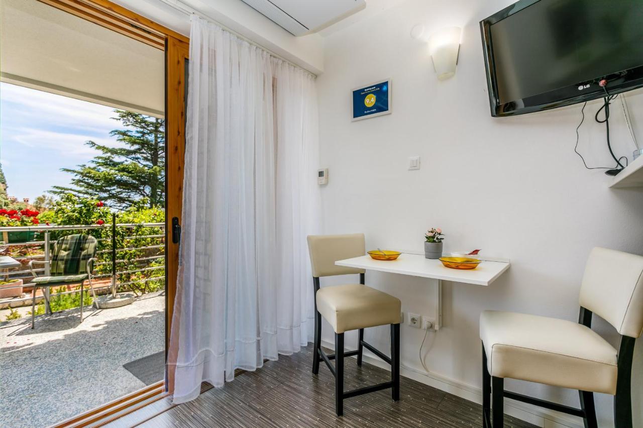 Studios Nada Krk Town Exteriér fotografie